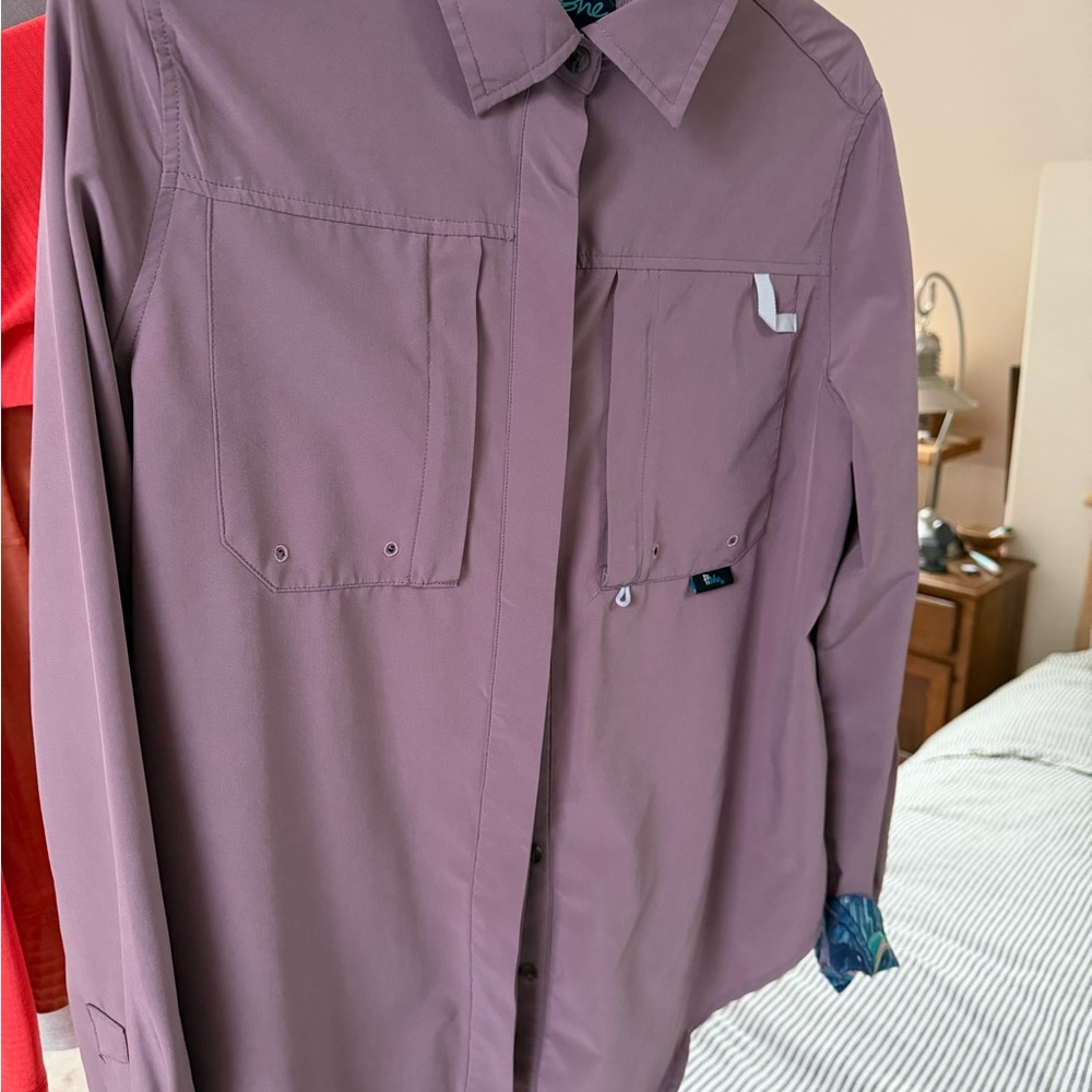 Fishewear  lavendar vented long sleeve shirt. Great for fly fishing , casual dre - Picture 5 of 5